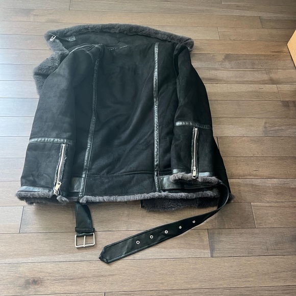 COPY - Zara Black aviator jacket grey faux fur trim - Picture 2 of 2